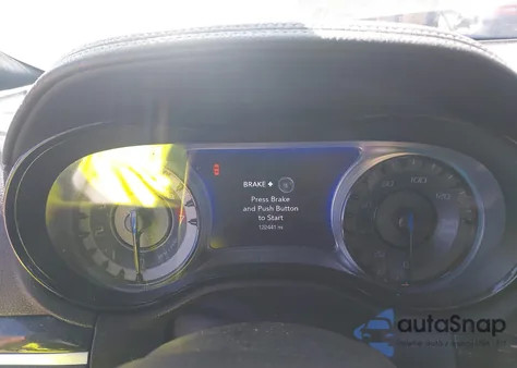 2018 Chrysler 300 300S из США, поврежденный, VIN 2C3CCABG2JH262141